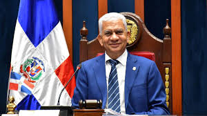 Presidente del senado Ricardo De Los Santos